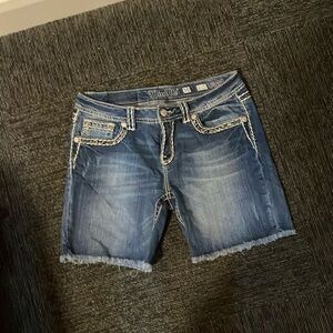 Miss me shorts size 30 mid-rise mid-short short